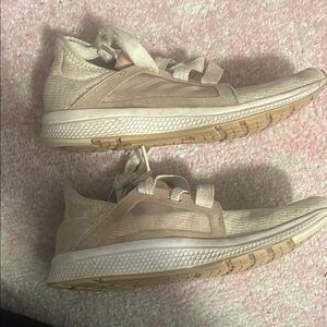 Adidas Women's Cream/Light pink Sneakers